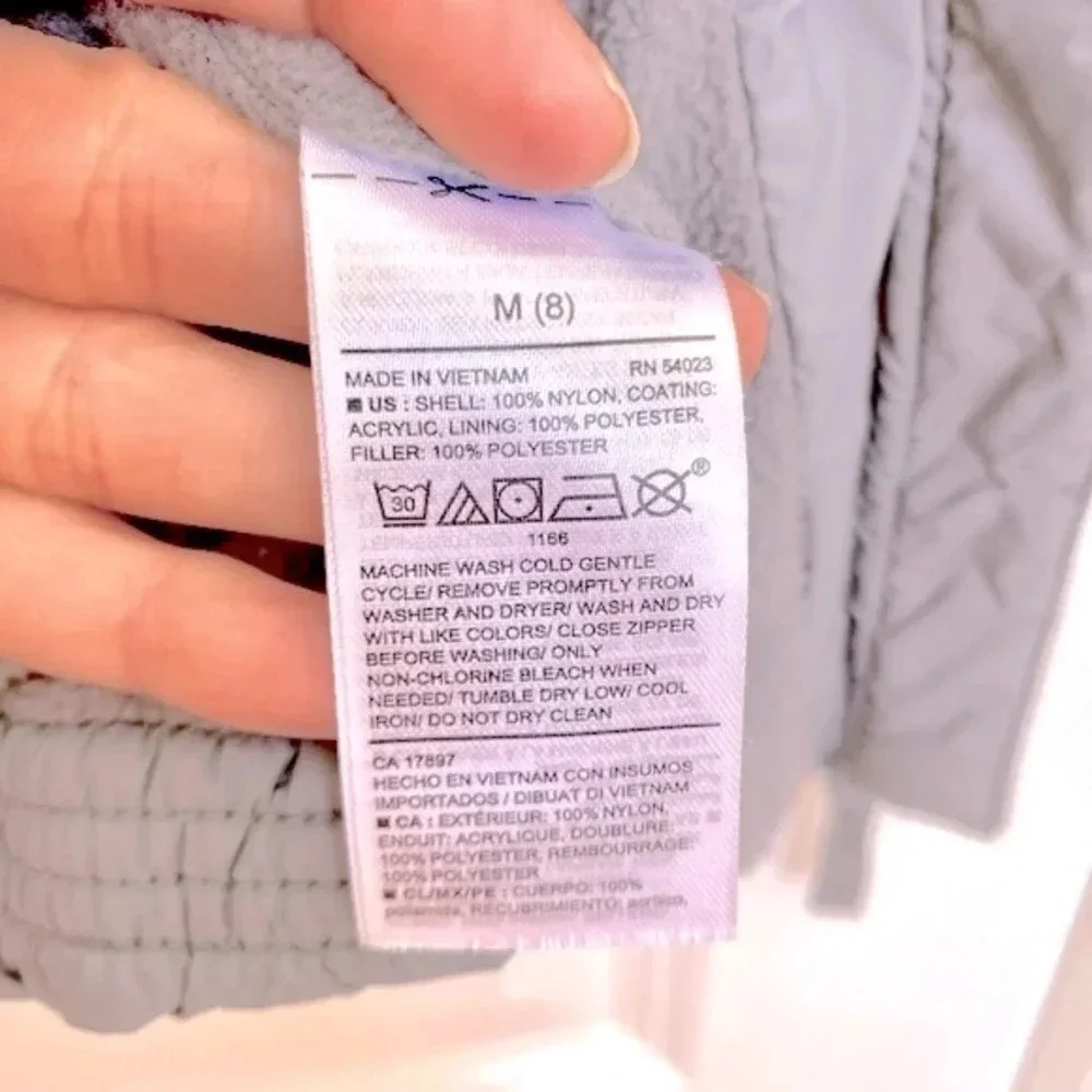 Old Navy Kids Frost-Free Water-Resistant Puffer Vest Dark Gray Medium 8